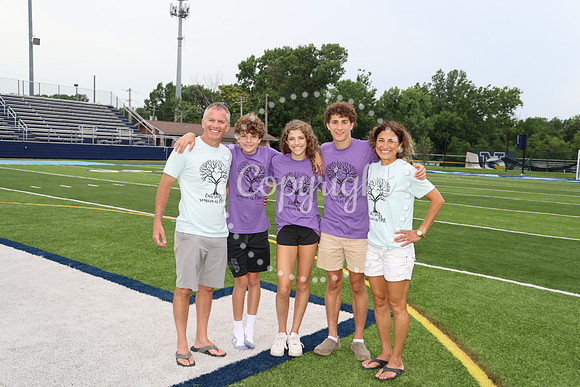 Family Portraits  (98)