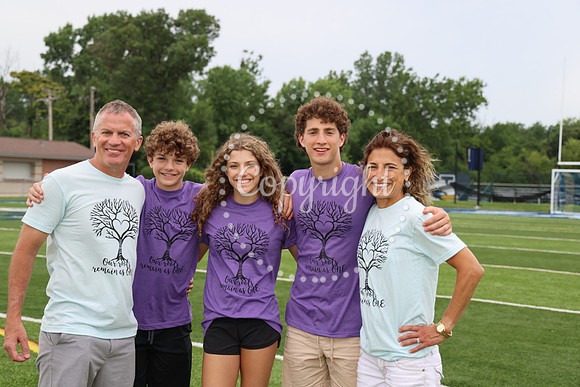 Family Portraits  (108)