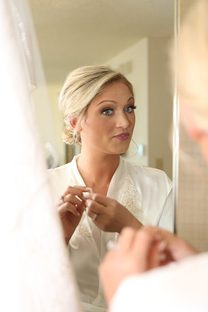 Girls Getting Ready (217)