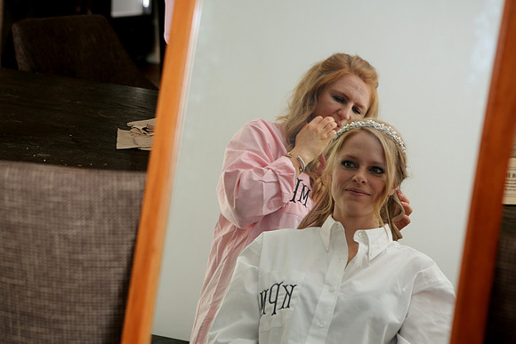 Girls Getting Ready (107)