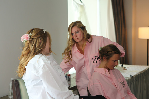 Girls Getting Ready (20)