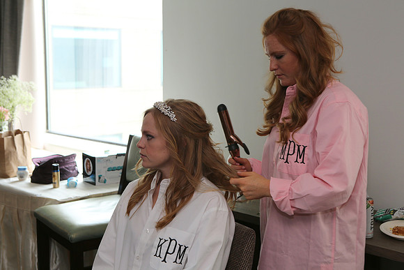 Girls Getting Ready (93)