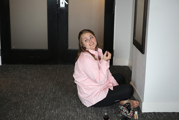 Girls Getting Ready (21)