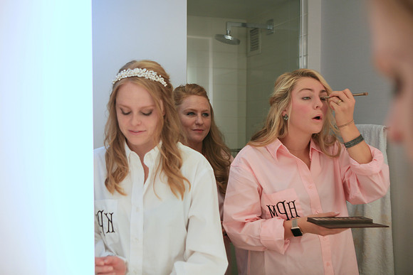 Girls Getting Ready (74)