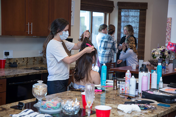 Girls Getting Ready (21)