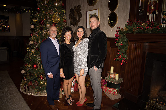 Murphy's Holiday Party 2021_423