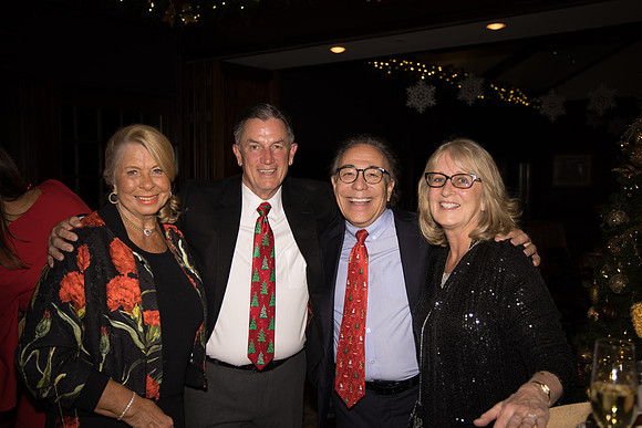 Murphys Holiday Party 2021_698