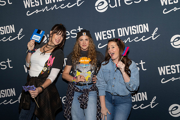 AY2A0676