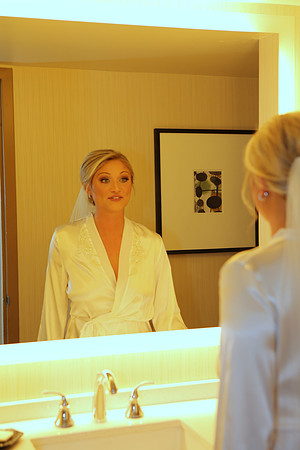 Girls Getting Ready (395)