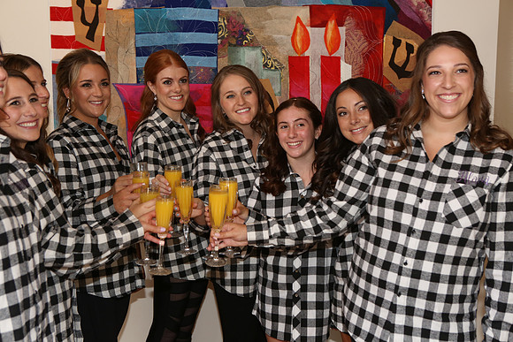 Girls in Checks (37)