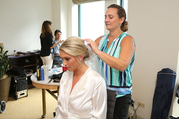 Girls Getting Ready (384)