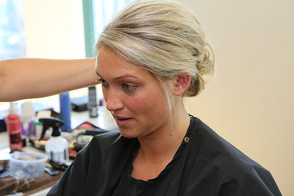 Girls Getting Ready (24)