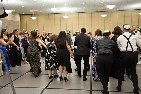 Dancing  (220)