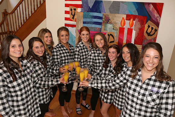 Girls in Checks (31)