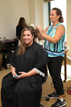 Girls Getting Ready (150)