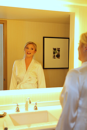 Girls Getting Ready (401)