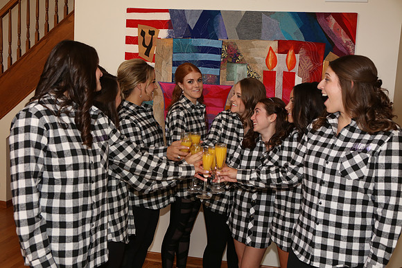 Girls in Checks (39)