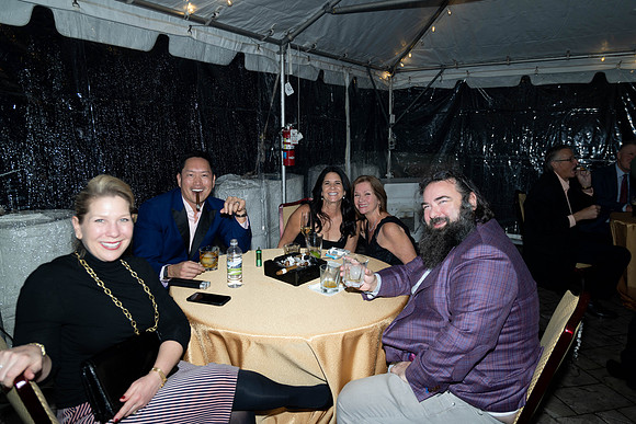 AY2A0965