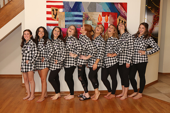 Girls in Checks (93)