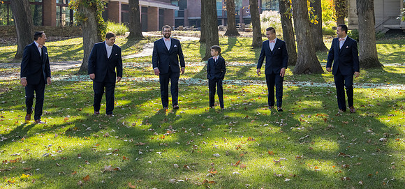 Guys Getting Ready_104