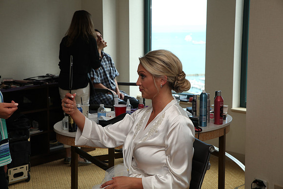 Girls Getting Ready (408)