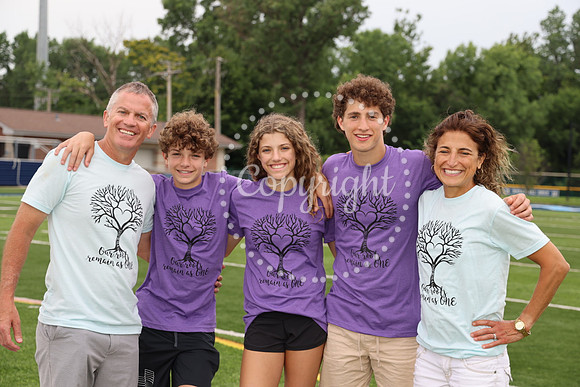 Family Portraits  (106)