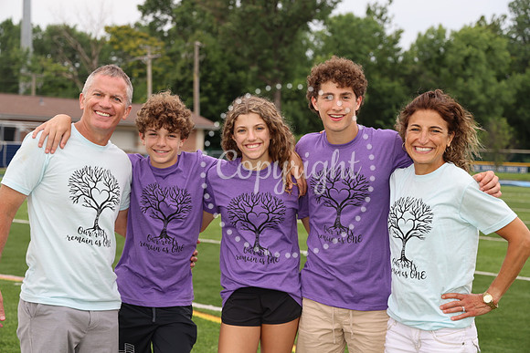 Family Portraits  (105)