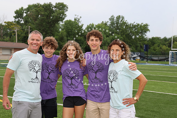 Family Portraits  (109)