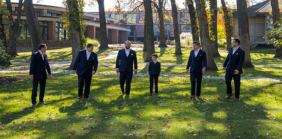 Guys Getting Ready_106