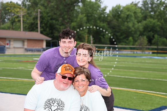 Family Portraits  (90)