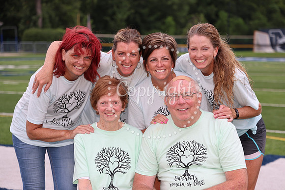 Family Portraits  (122)